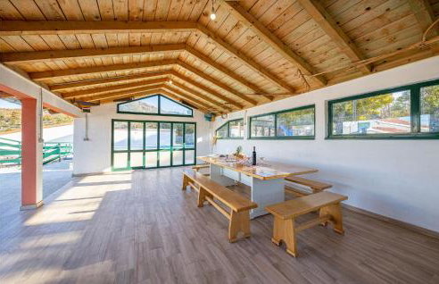 Awesome Home In Dugopolje With Wifi - Foto 3