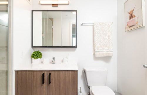 Central Square 3BR Condo with Downtown View Gym and Parking - Foto 44