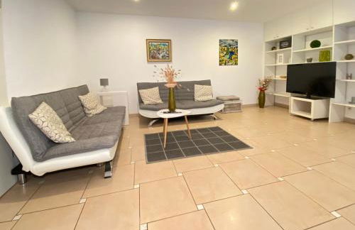 2 Zimmer Apartment, 70 qm, max 4 Pers, private Terasse, Parkplatz, Internet 250 MBit - Foto 5