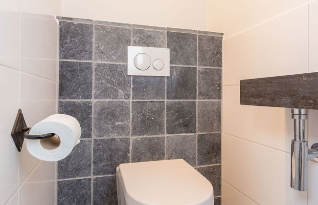 Family Home in Zeeland Near Oranjezon Beach - Photo 11