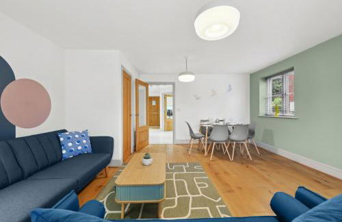 NEC Birmingham Airport Modern Village Retreat, Sleeps 7, Free Parking - Foto 8