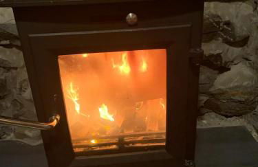 2 Bed Miner's Cottage With Log Burner, Pool Table & Mountain Views - Photo 2