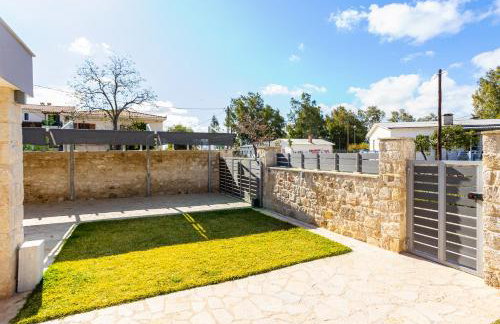 AG Stone Home - Idyllic Beachside Villa in Isthmia - Foto 24