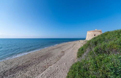 Moderno estudio y piscina a 50 metros de la playa - Photo 24