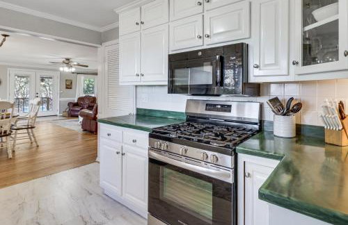 Lakefront Leesburg Home with Private Dock and Ramp! - Foto 12