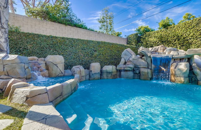 Beautiful Backyard Oasis 5 bedroom 3 Bathroom Home - Foto 35