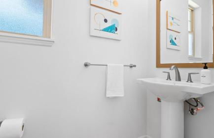 Sleeps 16 2 Homes Ocean Views Shared Pool Gym Near the Beach AvantStay - Foto 73