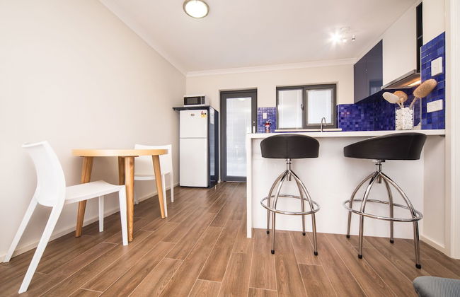 Batavia Apartment - Photo 14