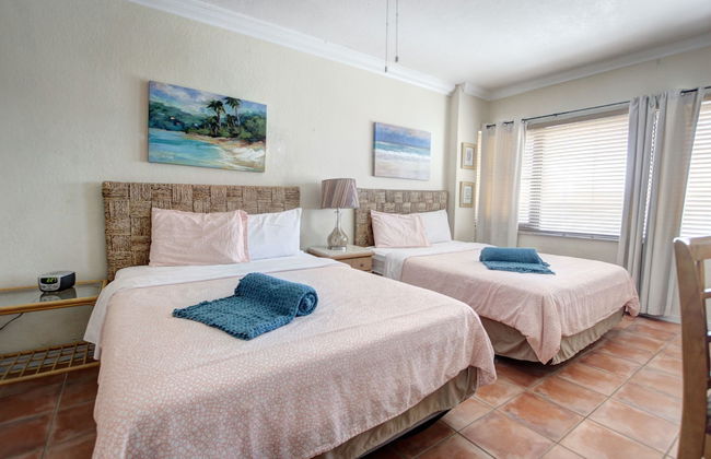 Deluxe Studios and Apartments at the Casablanca - Photo 9