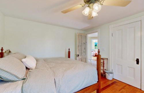 Acadia Lights Cottage - Photo 20