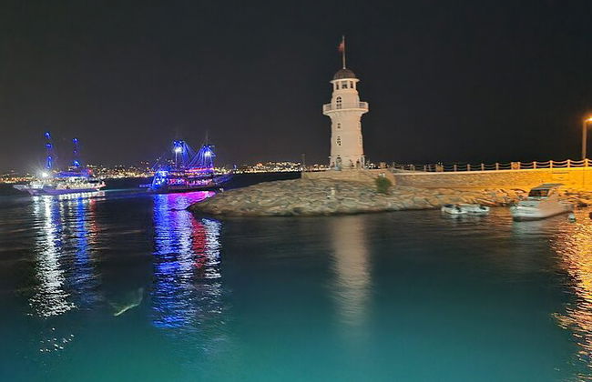 Da Alanya e Side: trasferimento al tour in barca della discoteca notturna - Foto 13