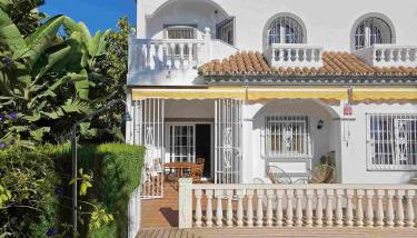 Town-House-Style Villa - on the Golden Mile - Foto 2