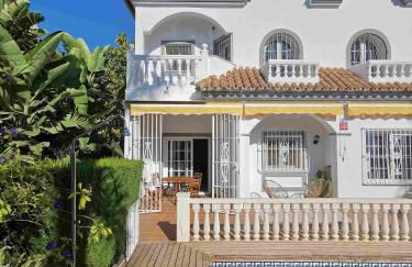 Town-House-Style Villa - on the Golden Mile - Foto 2