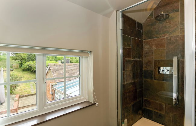 Lodge Farm - Stunning 3 BD with Garden - Foto 15