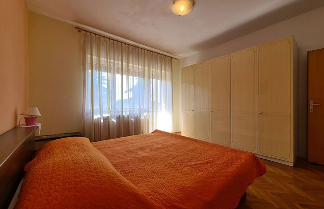 Apartment 930 - Photo 5