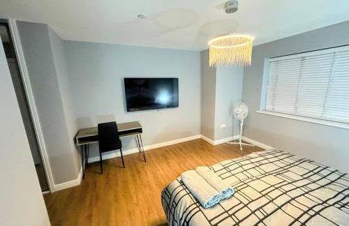 Lovely 2 bedroom 2 bathroom Apartment - Photo 24