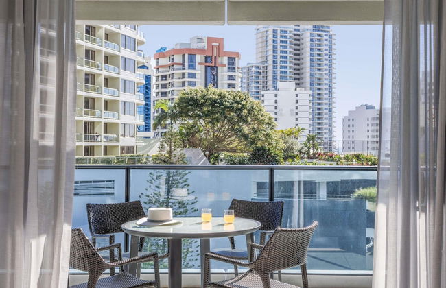 Peppers Broadbeach - Photo 32