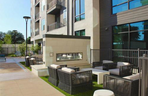 12 Min to Downtown Balcony Apt with Free Parking - Foto 6