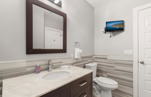 Lavish 1BR with Pool & Gym Access - Foto 20