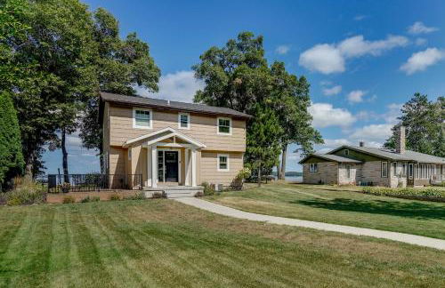 Lakefront Chippewa Falls Haven with Private Deck! - Foto 29