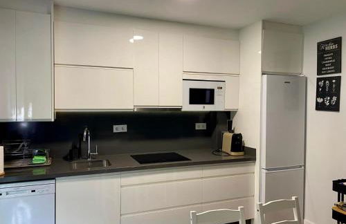 BASTINAZO ALOHADREAM - PREMIUM - Dúplex Lujo Recién Reformado con Jardín, Piscina, Parking, Aire Acondicionado - Los Caños de Meca - 50m playa - Photo 14