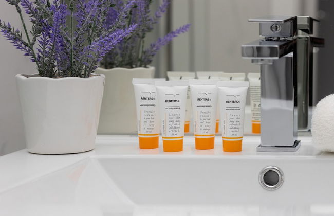 Trendy Warsaw Apartment by Renters - Foto 22