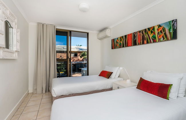 Bayview Beachfront Apartments, in town right on the beach - Foto 7