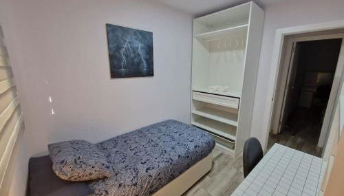 Piso con fantástica ubicación - Photo 3, wardrobe