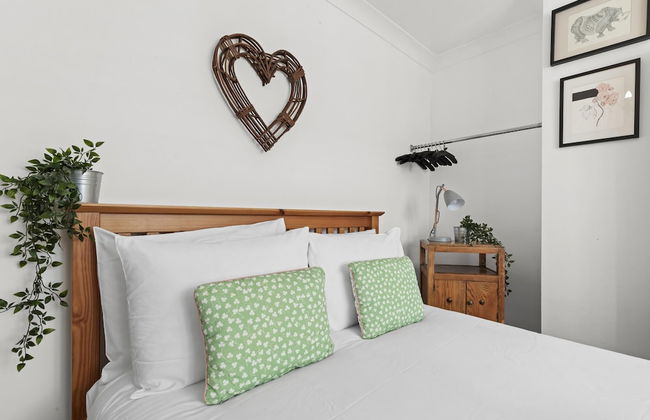 Rosey Cosy Cottage With Garden By My Getaways - Foto 6