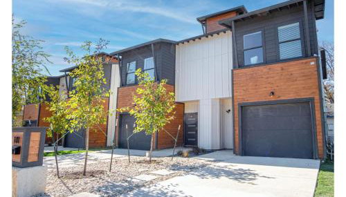 Spectacular 3 BR Plus 2 and a Half BA Apt Near Downtown - Foto 4