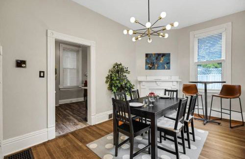 5BDRM GEM with Arcade - Mt Wash - Foto 16