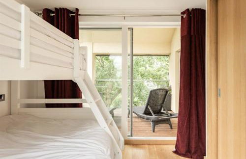 Modern contemporary home in beautiful setting - Foto 68