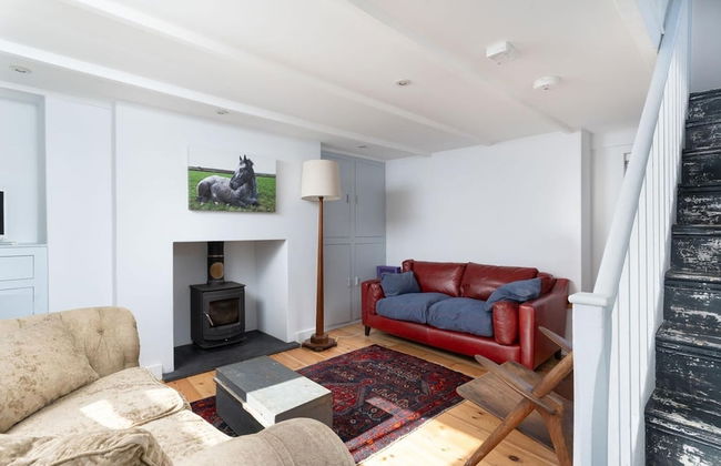 Seaview-2br-sleeps5-cottage-fastwifi-woodburner - Foto 13