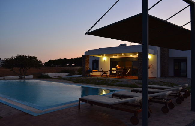 Cristelia Luxury Sea Front & Pool Villa - Foto 38