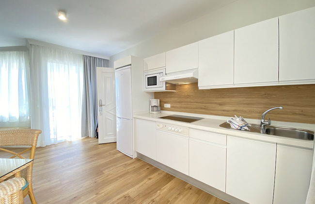 Hotel Esmeralda Maris by LIVVO - Photo 32