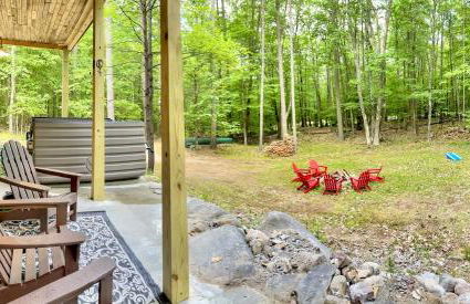 Adirondack Mountain Cabin with Hot Tub, Near Whiteface, Lake Placid, Fire Pit, Game Rm - Foto 37