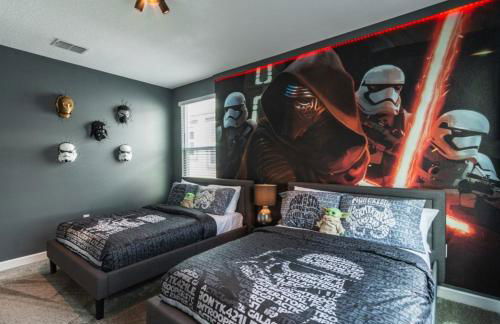 Beautiful and Spacious 5 Bed Pool Home home - Foto 32