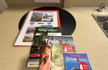 Viana Urban Apartment , Cozy 2BR Near Old Town - Foto 24