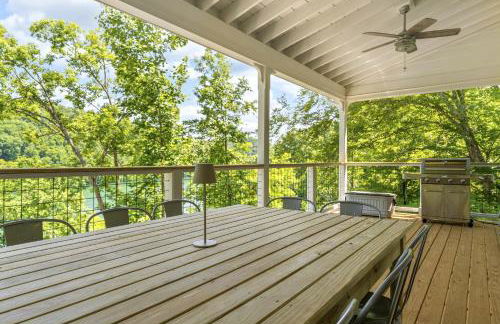 Lakeside Retreat Sleeps 22 Dock Grill Game Room - Foto 26