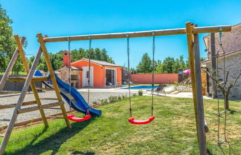 Gorgeous Home In Visnjan With Wifi - Photo 12