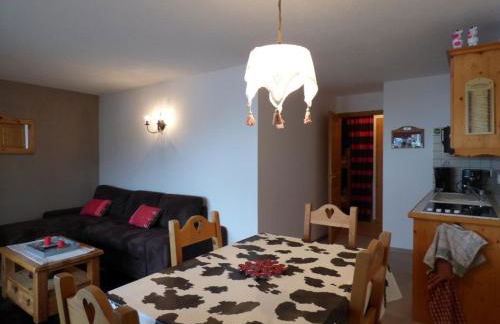 Charmant T2 + coin montagne, idéal familles, proche pistes et commerces - Garage, balcon, 6 pers. - FR-1-458-142 - Foto 7