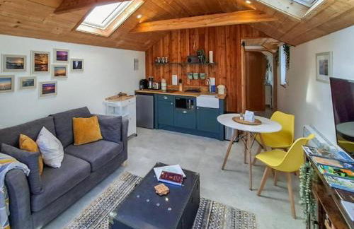 Muriel's Lodge - Photo 8