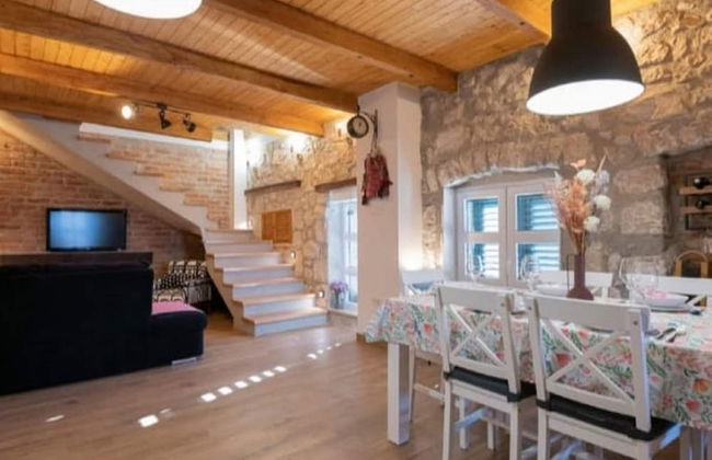 Adorable Holiday Home With Swimming Pool - Foto 21