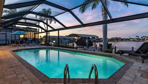 Modern, Luxurious, Waterfront home with Heated Pool - Villa Dock Holiday - Roelens Vacations - Foto 2