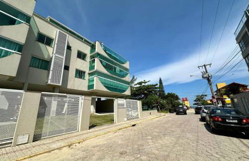 Residencial Ilha do Arvoredo - Praia de 4 Ilhas, próximo ao mar. - Photo 4