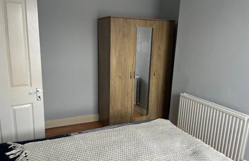 First floor 1 bed apartment with lounge and kitchen - Photo 16