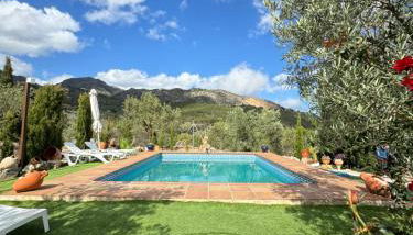 Villa El Pedregal - Parque Sierra de las Nieves - Foto 1