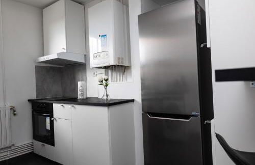 Le 3 Chambres Parking Proche Tram - Foto 9