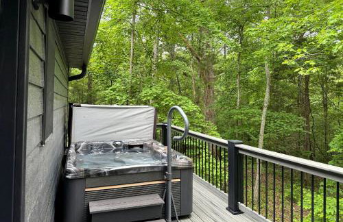 Hot-tub and Fire Pit Provided Cabin in Carbondale, Illinois - Foto 5