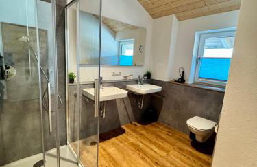 Berg Fux Ferienwohnungen - garantierter Berglick, gehobene Ausstattung, schnelles WLAN, gratis Parkplatz - Foto 2